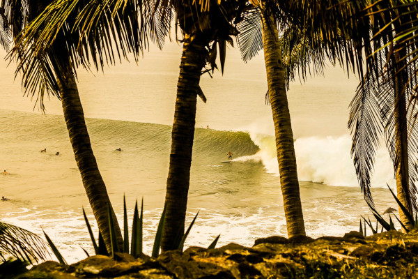 Beginner-friendly beach break waves at Las Flores, ideal for learning to surf